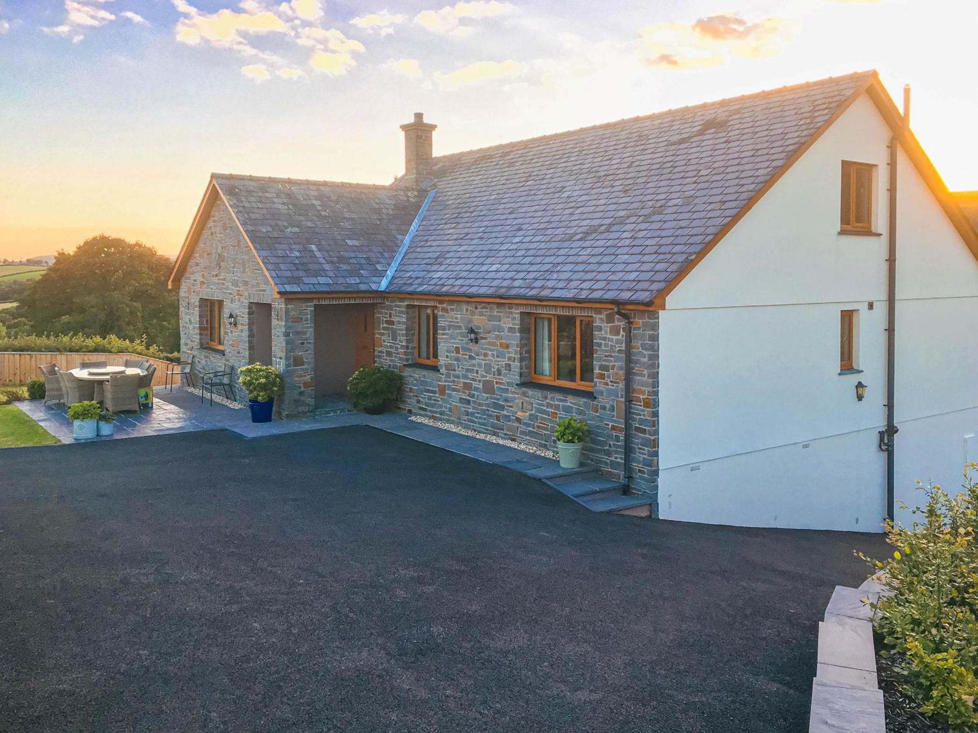Maes Y Bryn Farmhouse Llanwrda 외부 사진