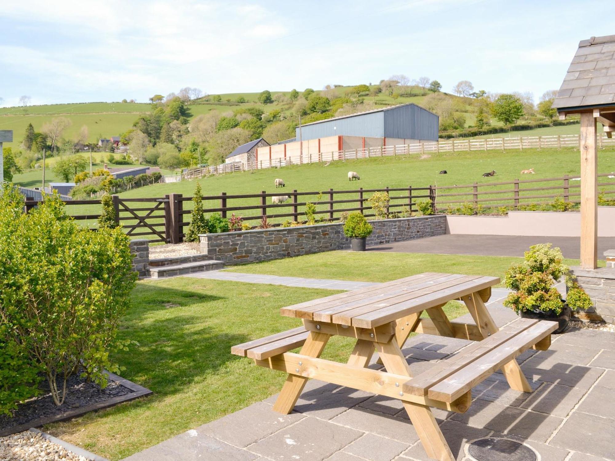 Maes Y Bryn Farmhouse Llanwrda 외부 사진