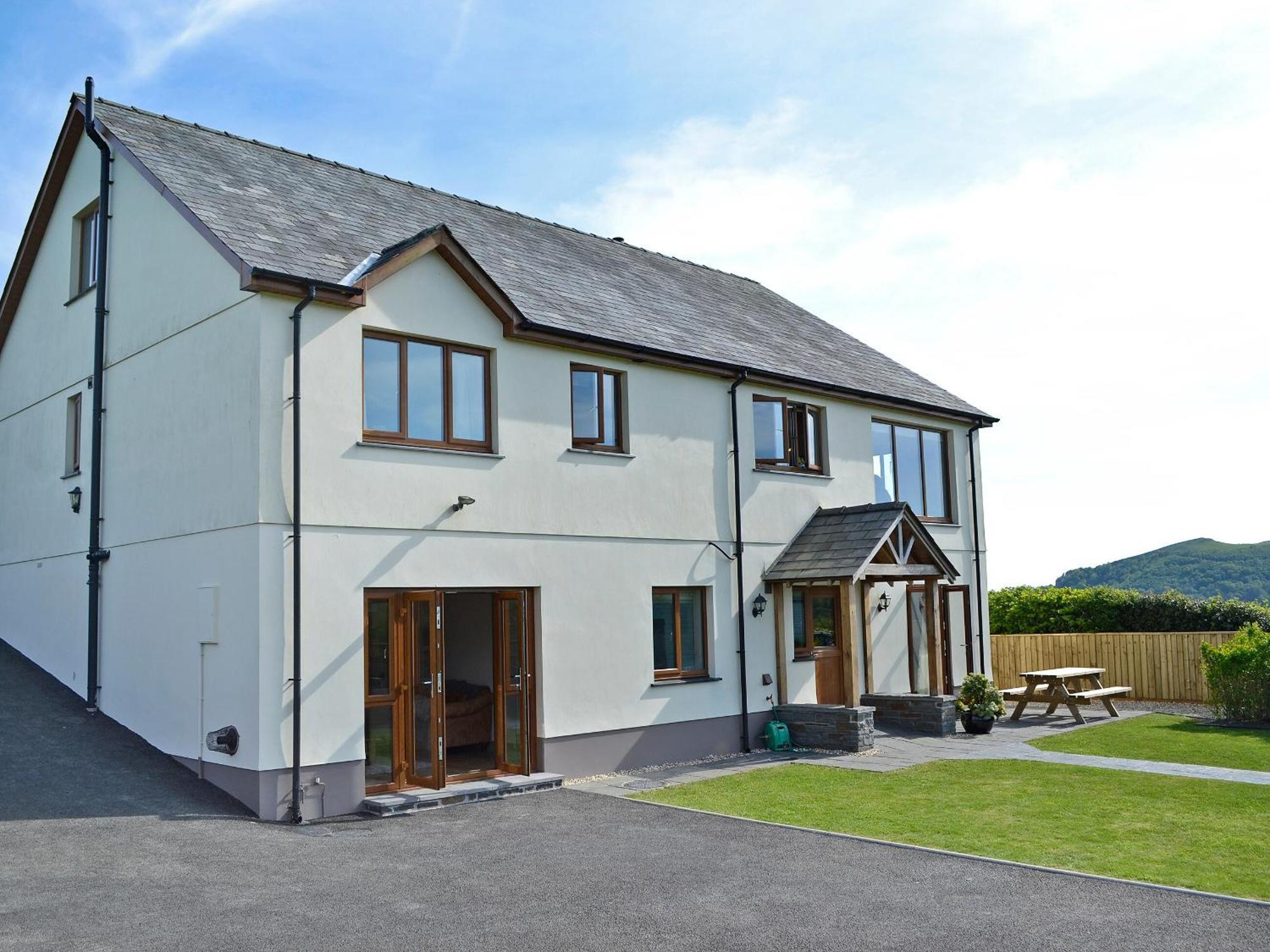 Maes Y Bryn Farmhouse Llanwrda 외부 사진